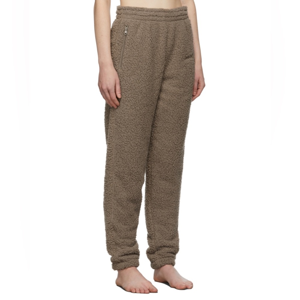 SKIMS Taupe Teddy Jogger Lounge Pants